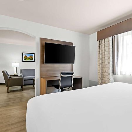 Best Western Plus Caldwell Inn & Suites Екстер'єр фото