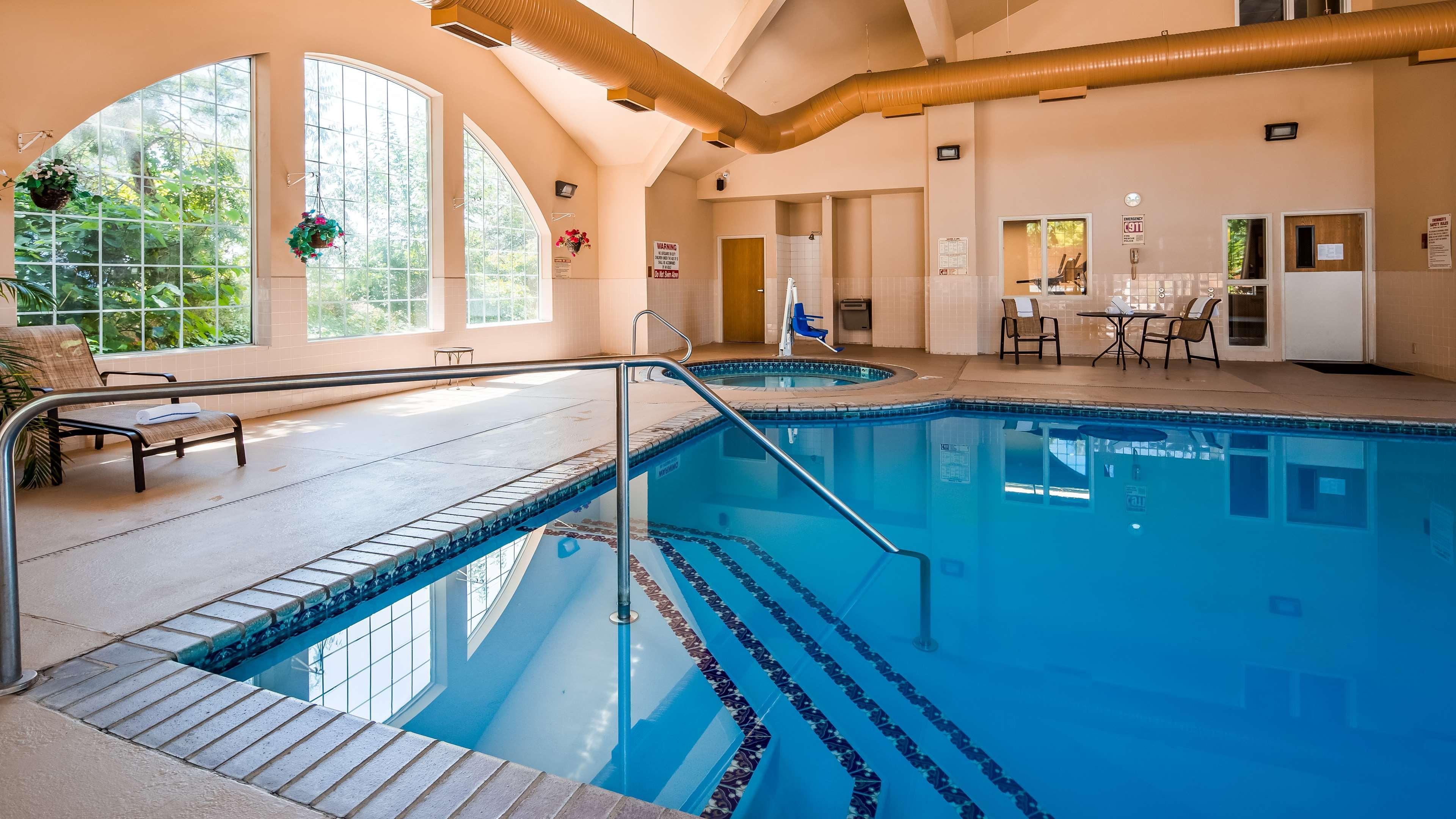 Best Western Plus Caldwell Inn & Suites Екстер'єр фото