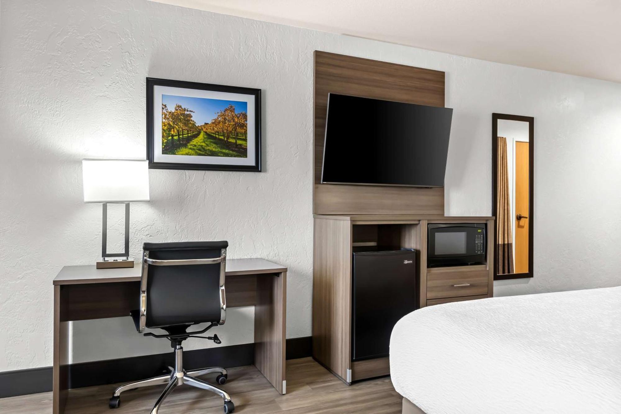 Best Western Plus Caldwell Inn & Suites Екстер'єр фото