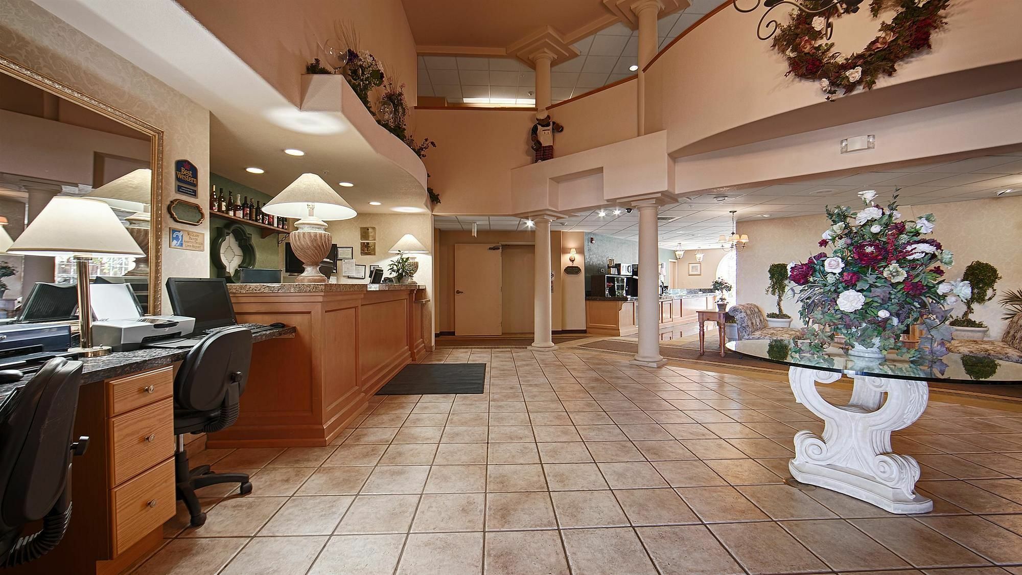 Best Western Plus Caldwell Inn & Suites Екстер'єр фото